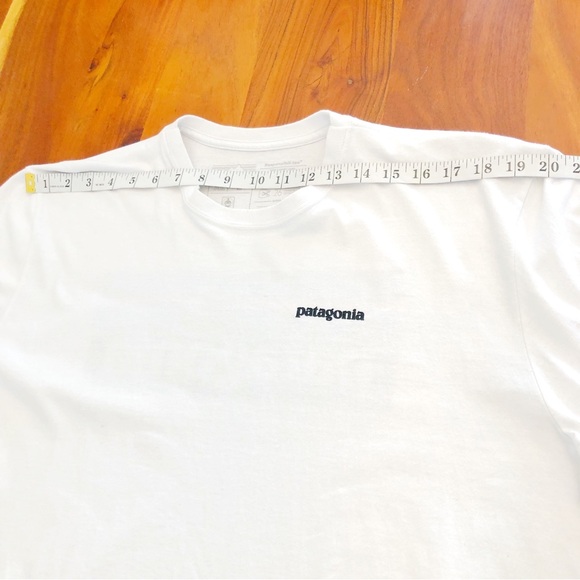 PATAGONIA Logo Front & Back White Long Sleeves T-Shirt Mens Size XL. - Picture 9 of 16